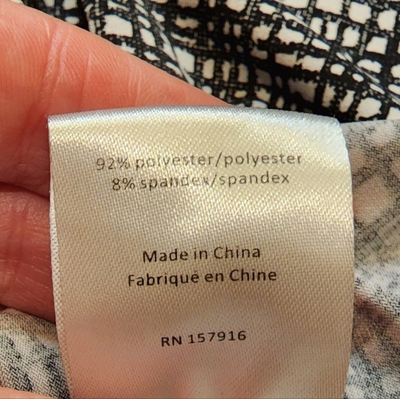 Nwt H by Halston Black and White Weave Print Layered V-Neck Blouse Size Small - Picture 9 of 9